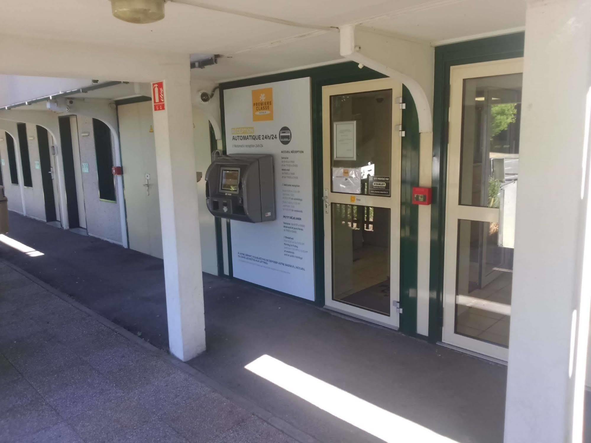 Premiere Classe Lille Sud Henin Beaumont Noyelles-Godault Exterior foto