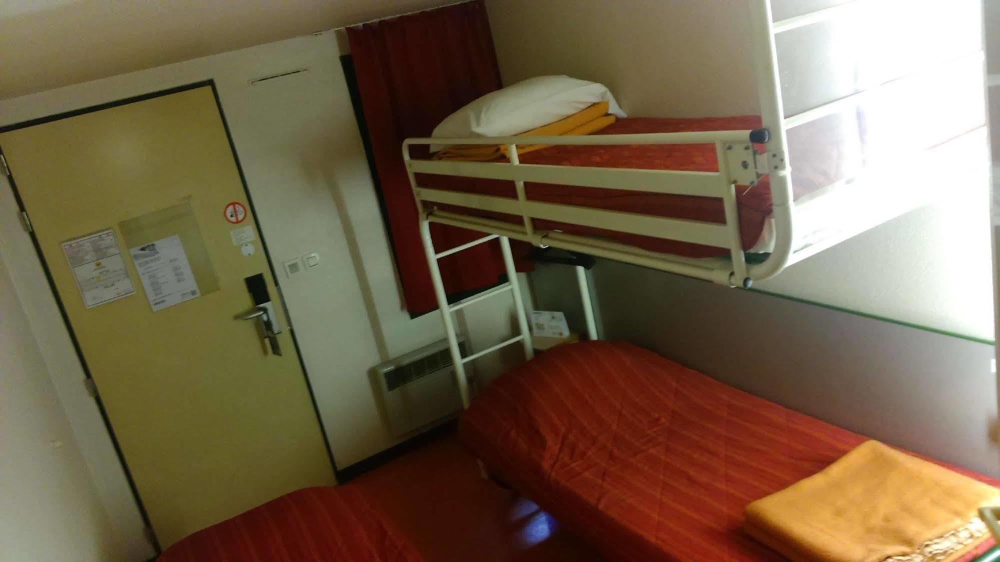Premiere Classe Lille Sud Henin Beaumont Noyelles-Godault Exterior foto